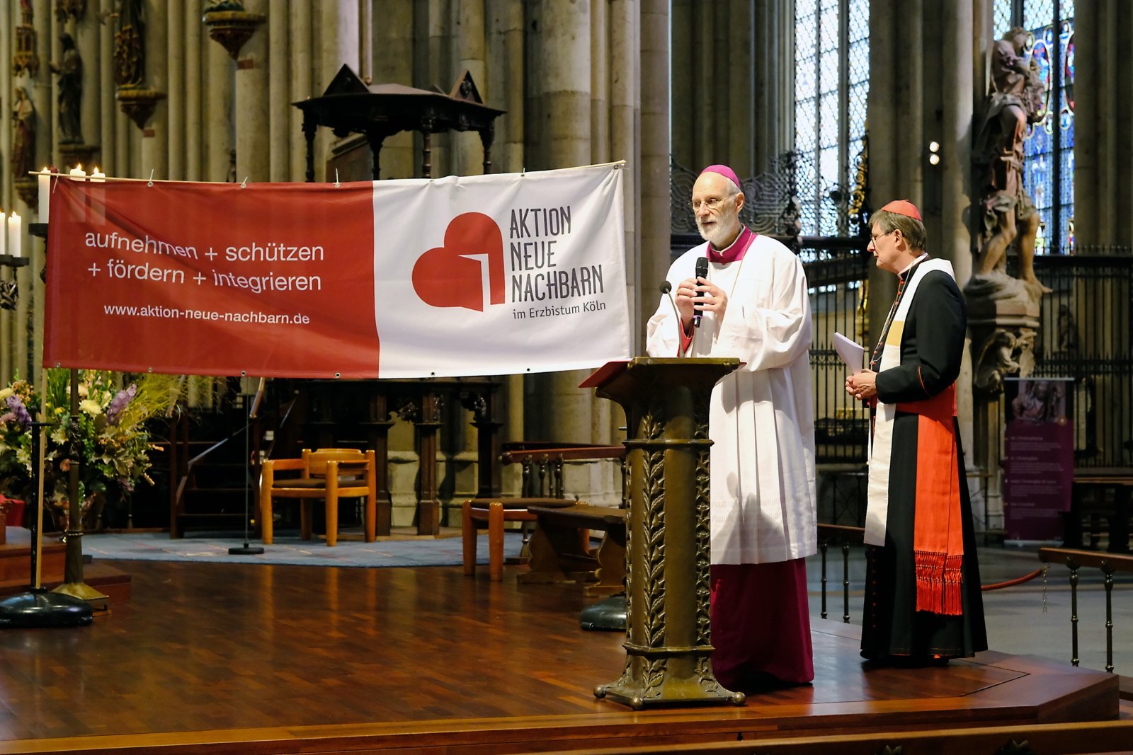 Andacht mit geflüchteten Menschen am 28. September 2024 im Kölner Dom (c) Robert Boecker