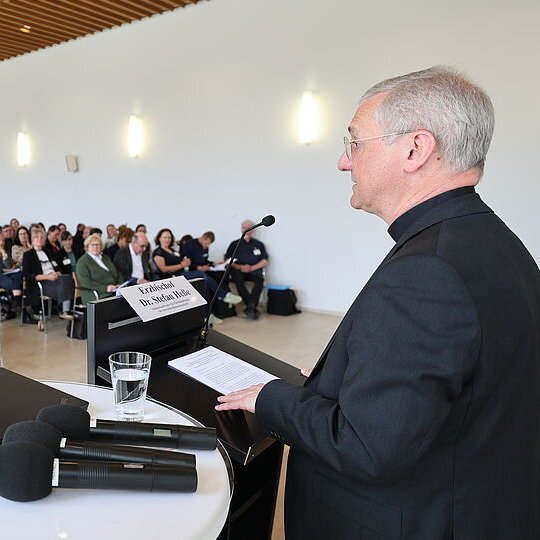 Katholischen Flüchtlingsgipfel in Würzburg (c) Markus Hauck (POW)