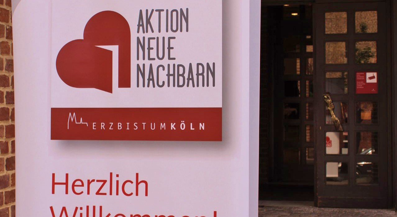 Katholische Gemeinden helfen Flüchtlingen